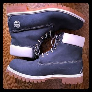 Timberland Suede Navy & White 6 Inch Boot